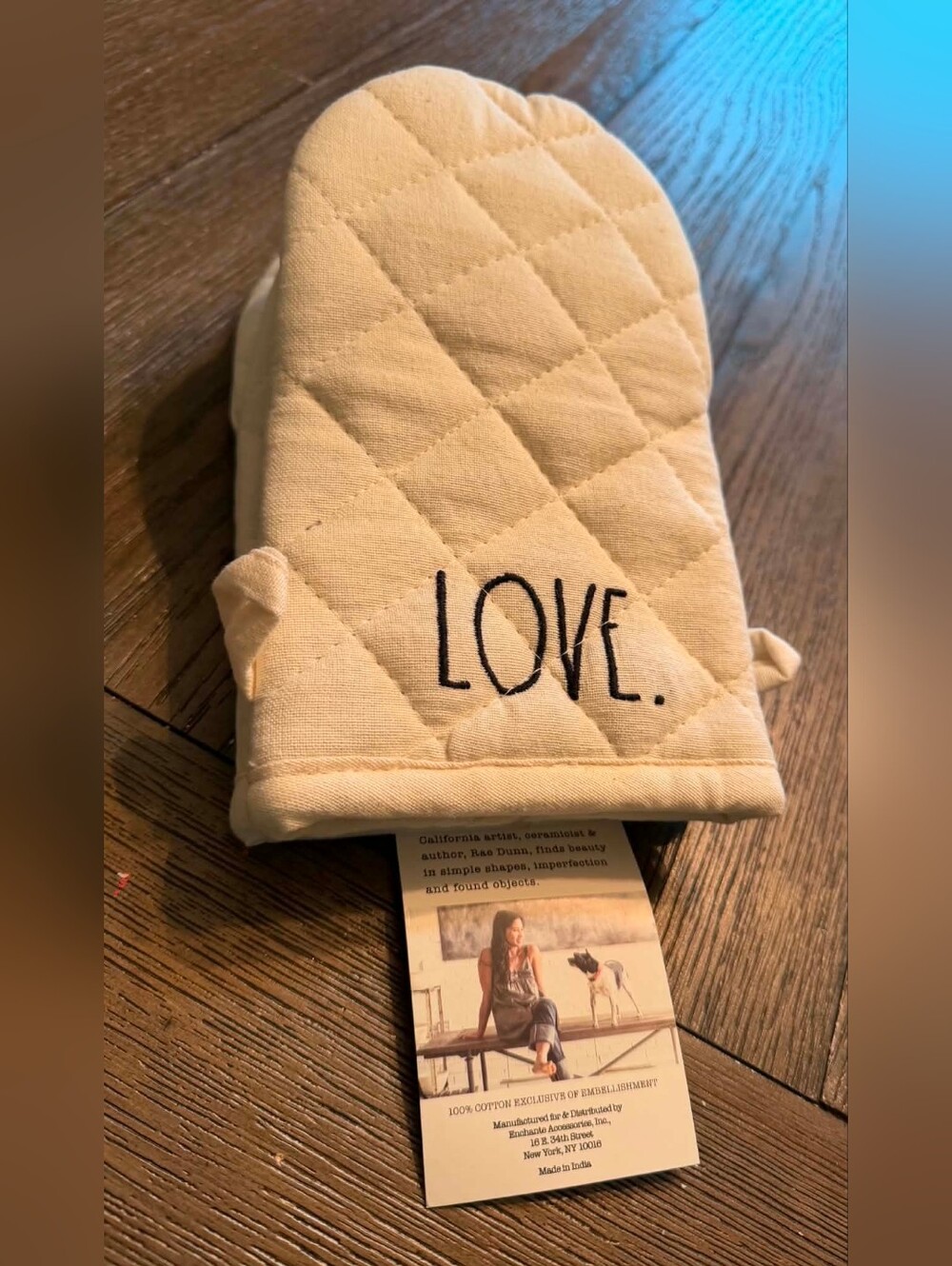NWT Rae Dunn "Love" Oven Mit Set